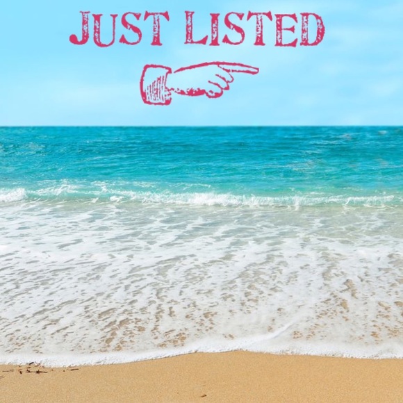 JUST LISTED! - Picture 6 of 9